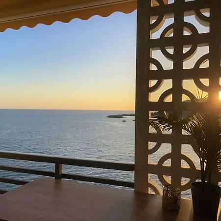 Апартаменты Front Patalavaca- Endless Ocean View